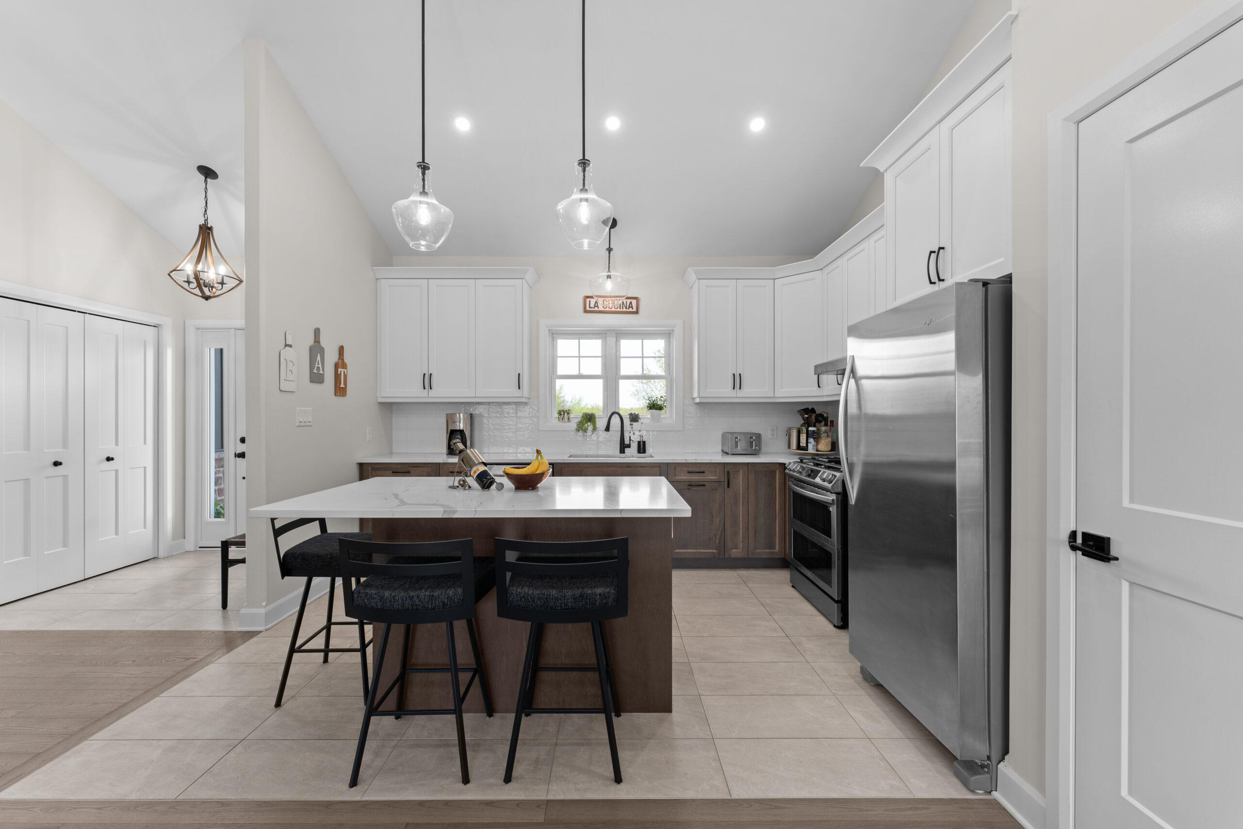 Real estate photography Battersea Ontario modern kitchen